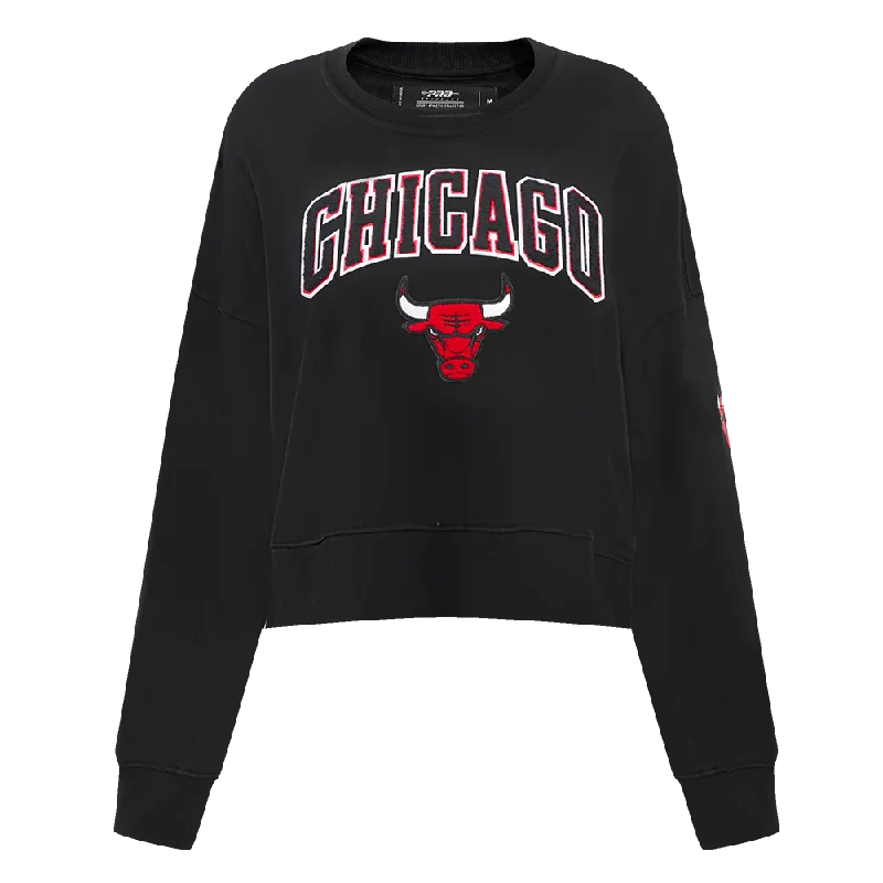 SUDADERA DE CUELLO REDONDO NBA CHICAGO BULLS CLASSIC ESSENTIALS PARA MUJER